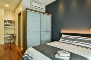 Bukit Jalil New Freehold Sky Bungalow / 22ft Living Room with Big Balcony / 4 Carparks