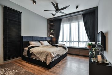 Freehold Super Low Density Condo / Fully Furnished for First Home Buyer!