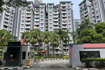 Below Market Value Corner Lot for Sales!! Price negotiatble