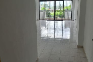 Below Market Value Corner Lot for Sales!! Price negotiatble