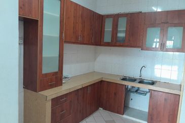 Below Market Value Corner Lot for Sales!! Price negotiatble