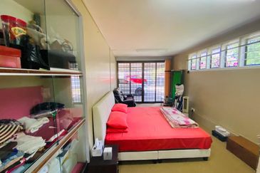 Stunning Bungalow in the Heart of the City