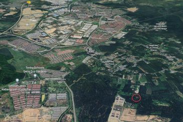 Development land in Pontian