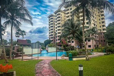 MERU VALLEY RESORT (GOLF VISTA APARTMENT