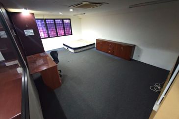 Taman Daya Kepong 5.5 Storey ShopLot 2 Lot for Sale