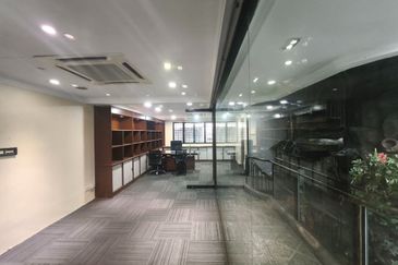 Taman Daya Kepong 5.5 Storey ShopLot 2 Lot for Sale