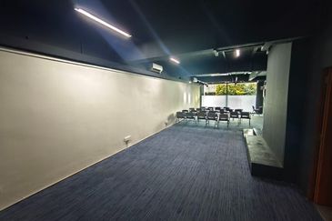 Taman Daya Kepong 5.5 Storey ShopLot 2 Lot for Sale