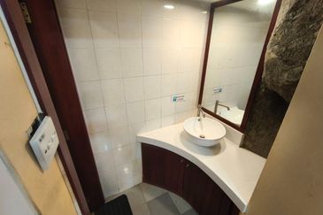 Taman Daya Kepong 5.5 Storey ShopLot 2 Lot for Sale