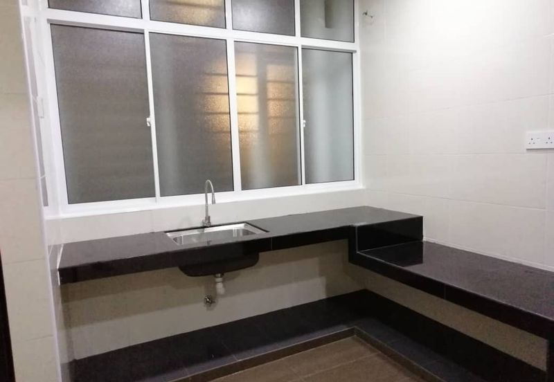 First Residence (Residensi Unggul)