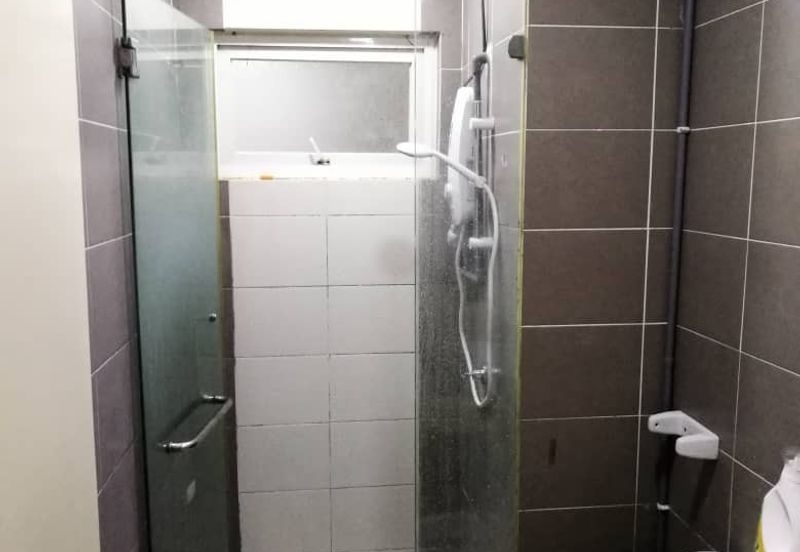 First Residence (Residensi Unggul)