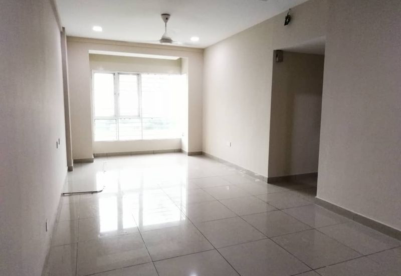 First Residence (Residensi Unggul)