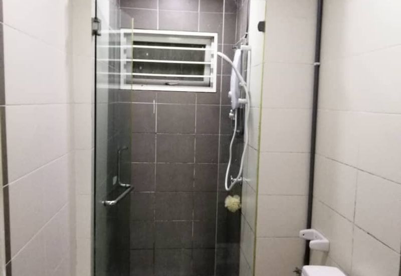 First Residence (Residensi Unggul)