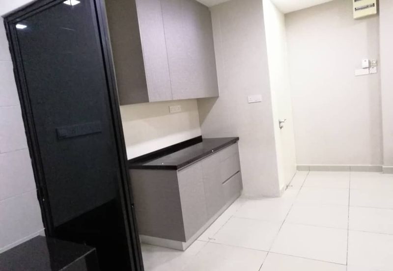 First Residence (Residensi Unggul)