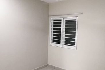 First Residence (Residensi Unggul)