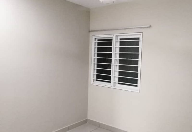 First Residence (Residensi Unggul)