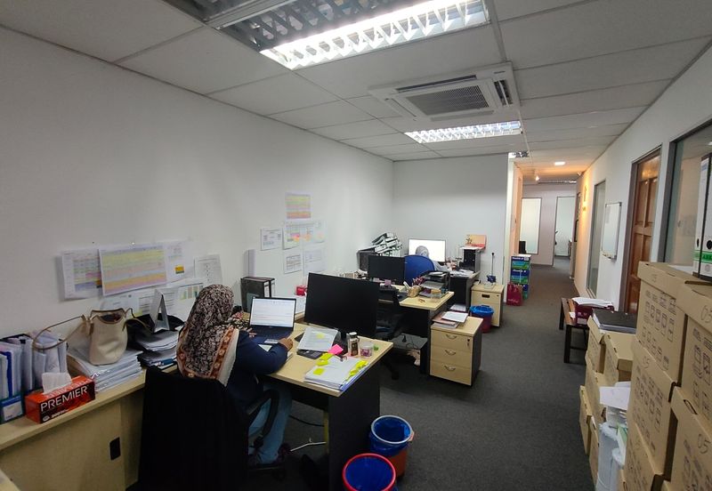 Medan Putra Business Centre