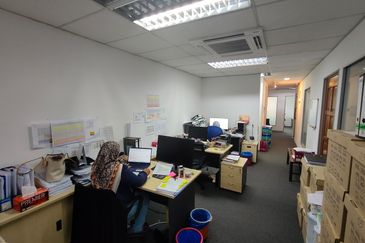 Medan Putra Business Centre