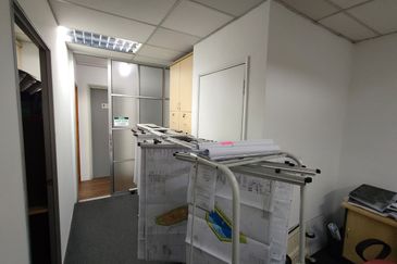 Medan Putra Business Centre