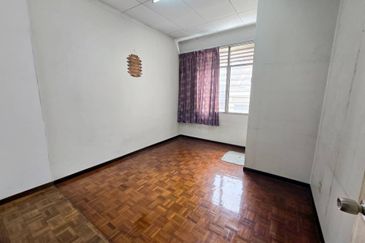 Bandar Menjalara (Desa Seri Mahkota)