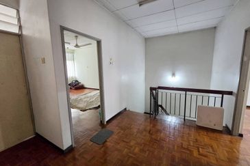 Bandar Menjalara (Desa Seri Mahkota)