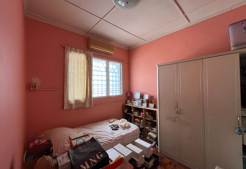 Subang Jaya Jalan USJ Double Storey Freehold Terraced Landed House for Sale