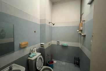 Subang Jaya Jalan USJ Double Storey Freehold Terraced Landed House for Sale