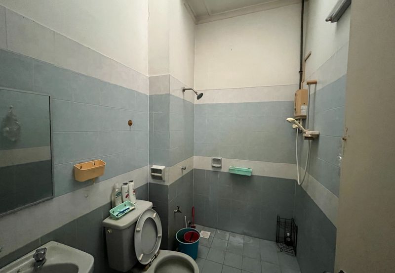 Subang Jaya Jalan USJ Double Storey Freehold Terraced Landed House for Sale