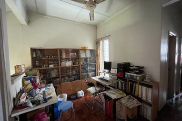 Subang Jaya Jalan USJ Double Storey Freehold Terraced Landed House for Sale