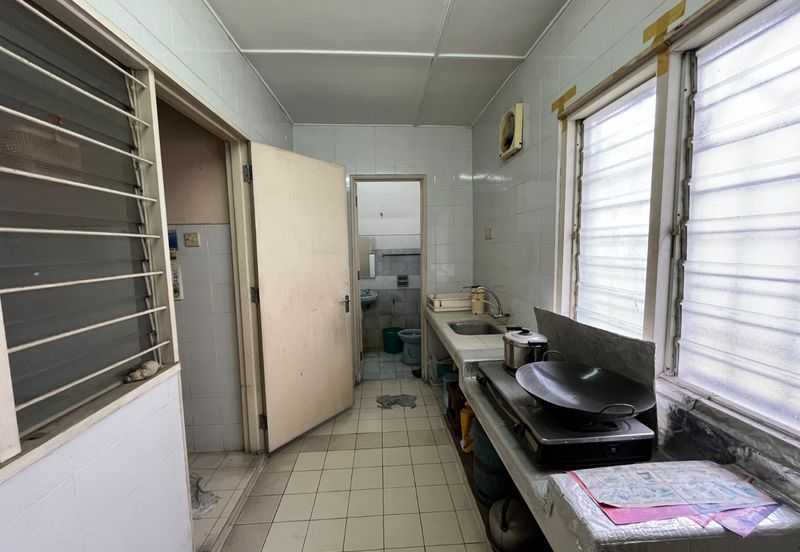 Subang Jaya Jalan USJ Double Storey Freehold Terraced Landed House for Sale