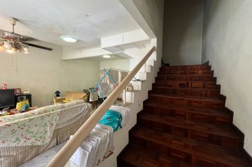 Subang Jaya Jalan USJ Double Storey Freehold Terraced Landed House for Sale