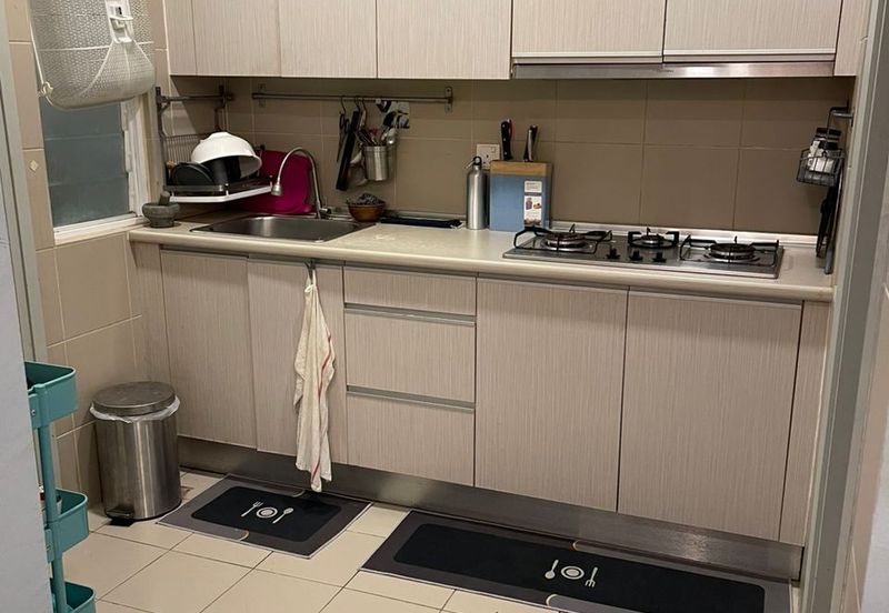 Royal Regent Sri Putramas III