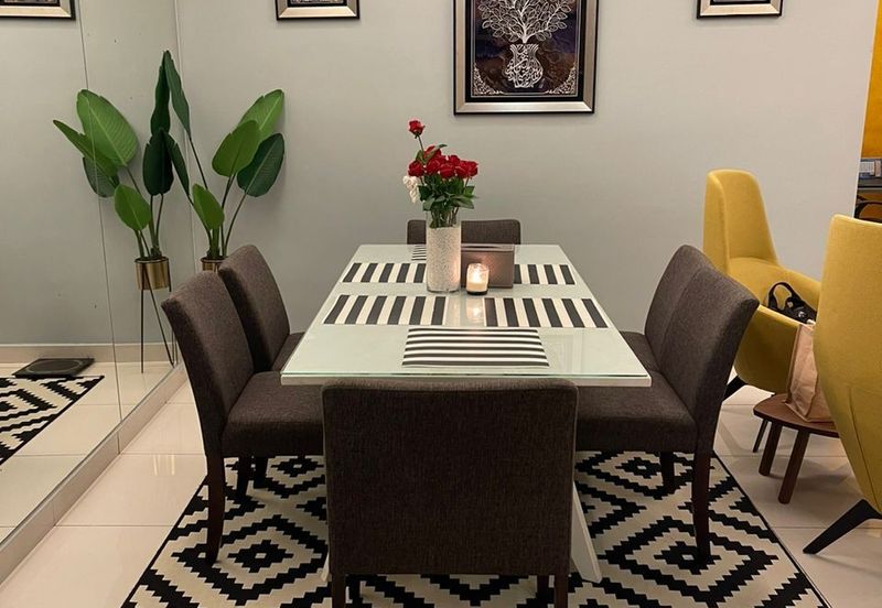 Royal Regent Sri Putramas III