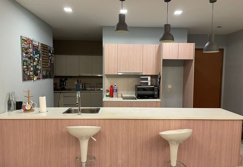 Royal Regent Sri Putramas III