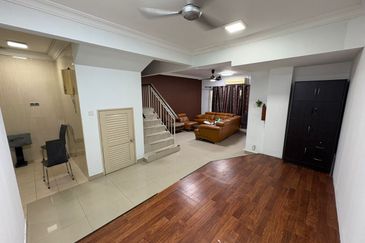 Laman Rimbunan Kepong 2.5 Storey Terraced House for Sale
