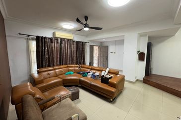 Laman Rimbunan Kepong 2.5 Storey Terraced House for Sale