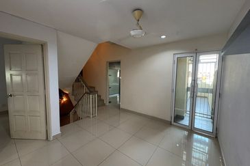 Laman Rimbunan Kepong 2.5 Storey Terraced House for Sale