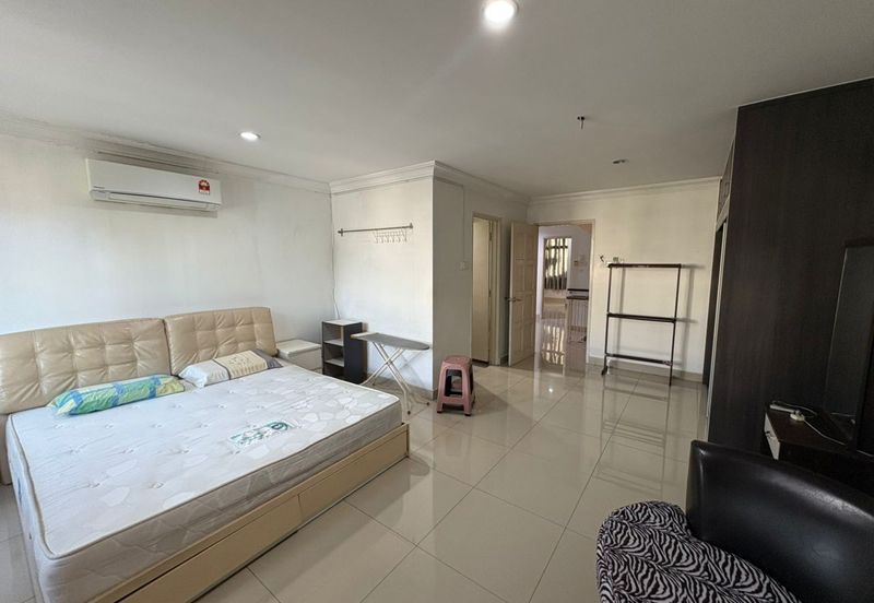 Laman Rimbunan Kepong 2.5 Storey Terraced House for Sale