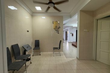 Laman Rimbunan Kepong 2.5 Storey Terraced House for Sale
