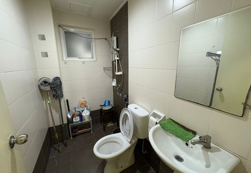 Laman Rimbunan Kepong 2.5 Storey Terraced House for Sale