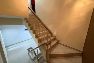 Laman Rimbunan Kepong 2.5 Storey Terraced House for Sale