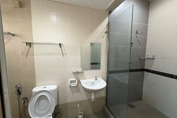 Laman Rimbunan Kepong 2.5 Storey Terraced House for Sale