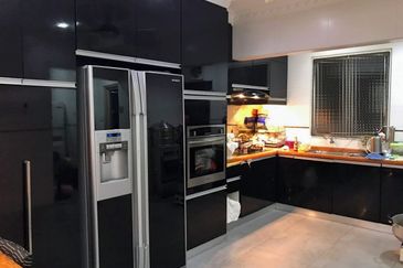 Laman Rimbunan Kepong 2.5 Storey Terraced House for Sale