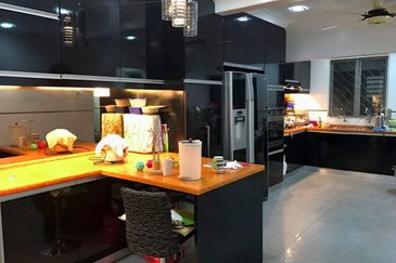 Laman Rimbunan Kepong 2.5 Storey Terraced House for Sale