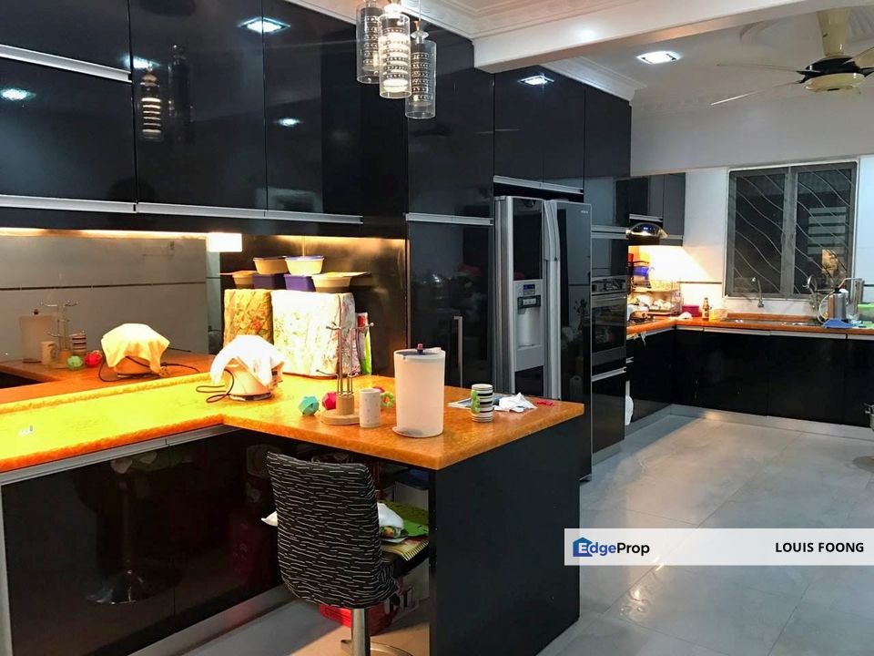 Laman Rimbunan Kepong 2.5 Storey Terraced House for Sale, Kuala Lumpur, Kepong