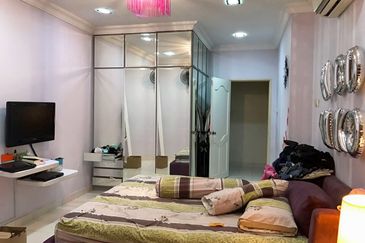 Laman Rimbunan Kepong 2.5 Storey Terraced House for Sale