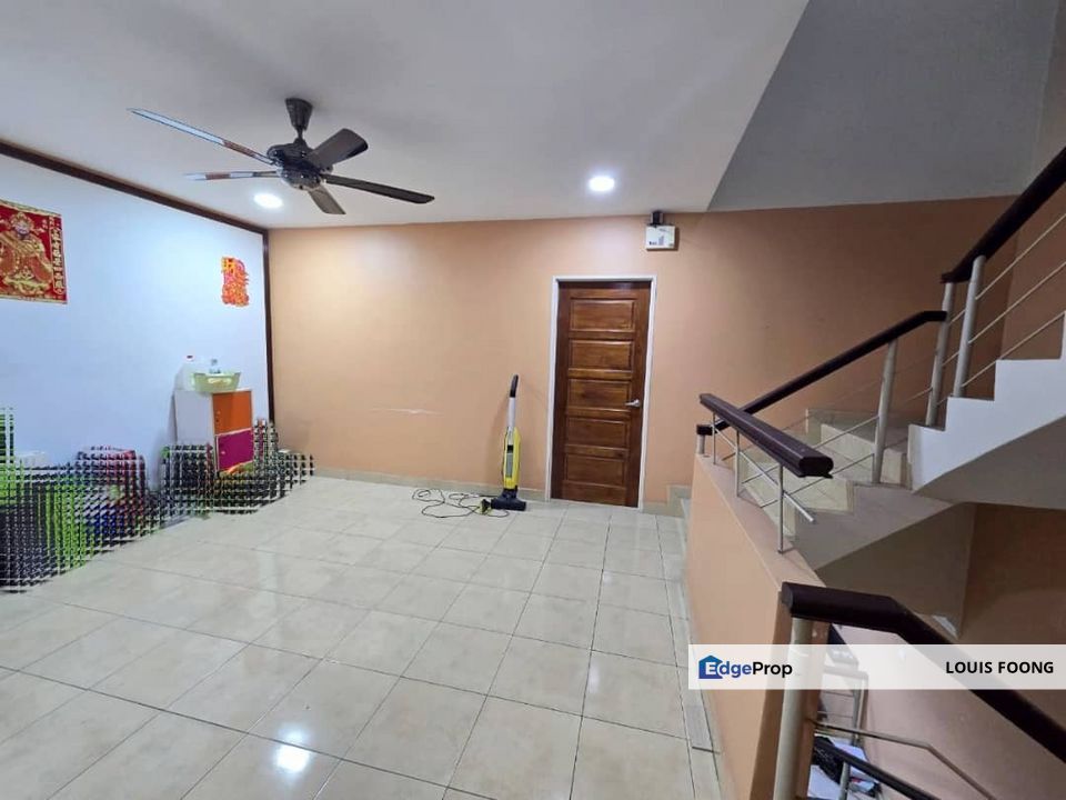 Laman Rimbunan Kepong Triple Storey Terraced Landed House Renovated for Sale, Kuala Lumpur, Kepong