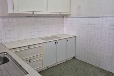 Kepong Baru Kepong Uphill Single Storey Terraced Landed House Basic Unit for Sale