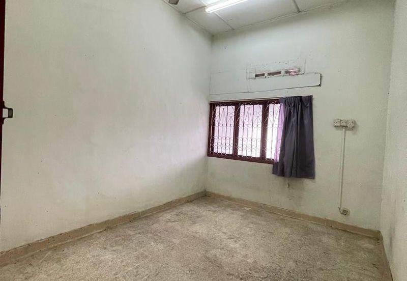 Kepong Baru Kepong Uphill Single Storey Terraced Landed House Basic Unit for Sale