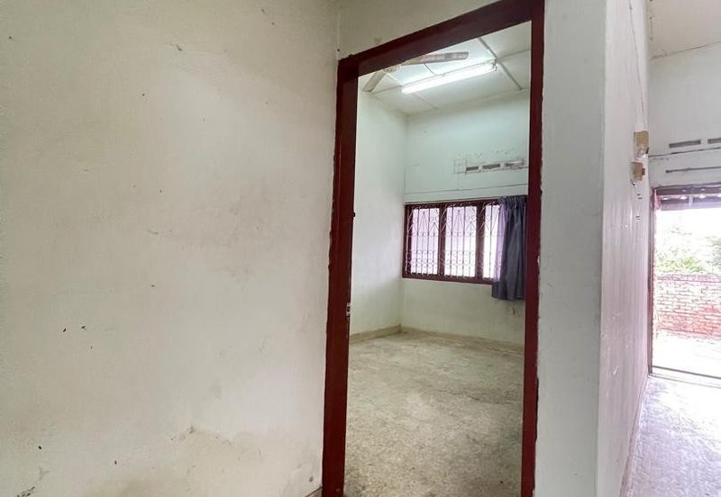 Kepong Baru Kepong Uphill Single Storey Terraced Landed House Basic Unit for Sale