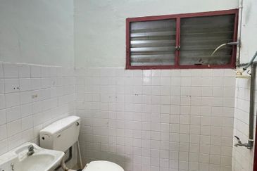 Kepong Baru Kepong Uphill Single Storey Terraced Landed House Basic Unit for Sale